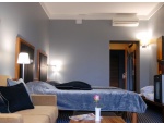 ����-����� Roche Royal ����� 