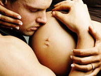 Двое в кровати, не считая... ребенка!