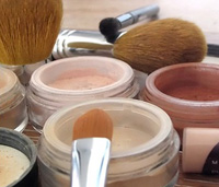 Как навести порядок в косметичке