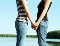 Между сестрами все начинается с соперничества