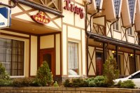 Отель "Джон Хьюз"