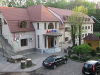 Отель "ЛеоТон"