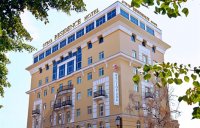 Гостиница "HELIOPARK Old Estate"